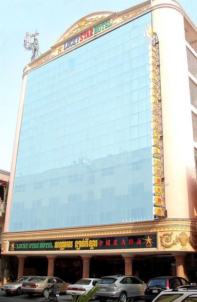 Lucky Star 2 Hotel Phnom Penh Exterior photo